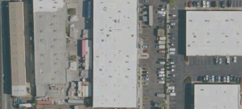 Open-Shell Warehouse with 18-Foot Ceilings