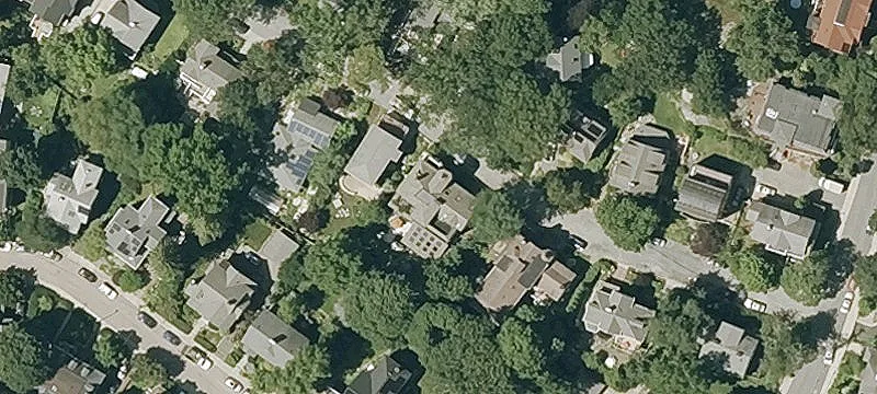 Multi-Level Live-Work Residence