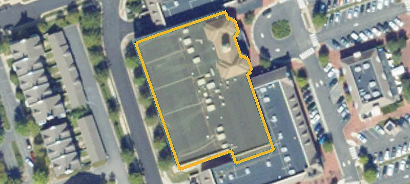 Single-Tenant Bank Building