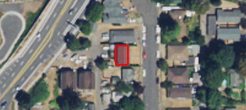 2-Bedroom Triplex with Private Yards