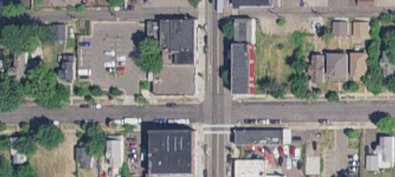 Neighborhood Retail Building with Flexible Layout
