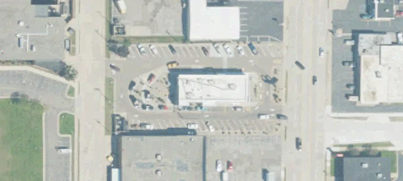 Two-Tenant Grocery Retail Building