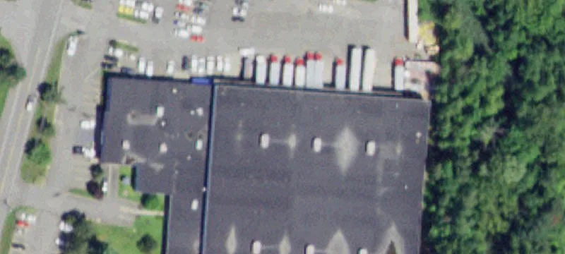Single-Tenant Office/Retail Building