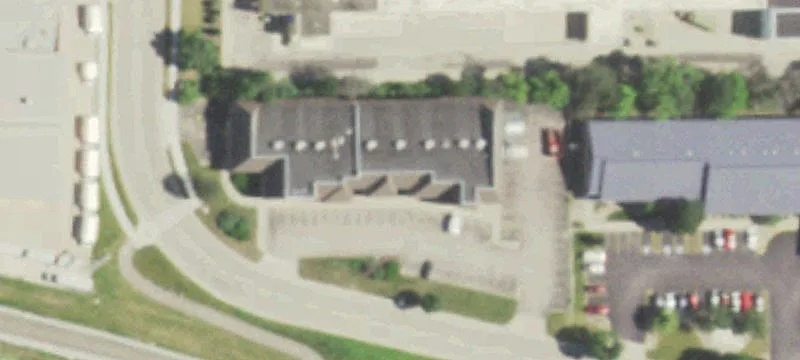 Multi-Tenant Retail Building