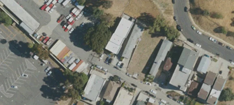 Non-Rent Controlled 6-Unit Apartment