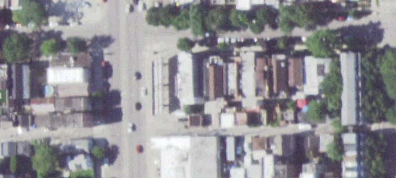 Brick 6-Unit Multifamily Building