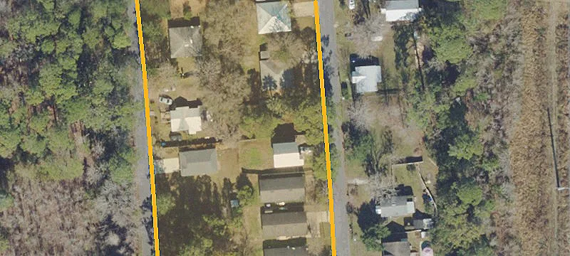 Vacant Home Lot in Established Neighborhood