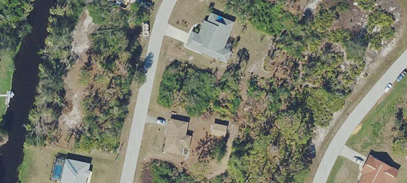Buildable Non-Food Zone Lot