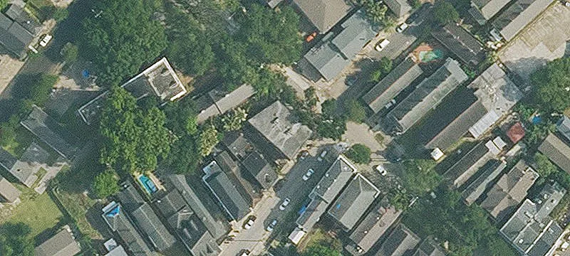 Corner Stucco 6-Plex with Courtyard