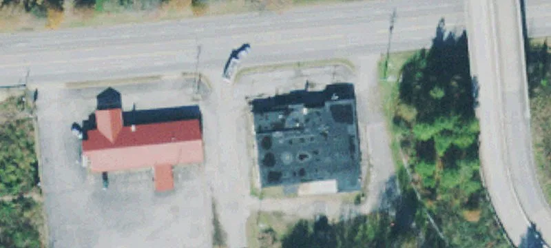 Waterfront-Adjacent Commercial Land