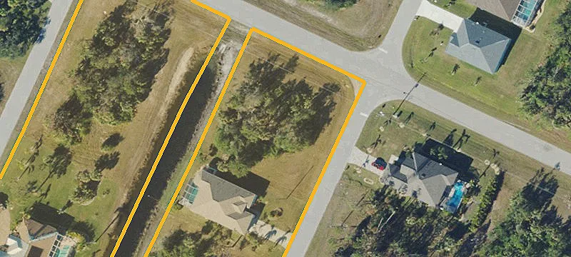 Deed-Restricted Corner Lot
