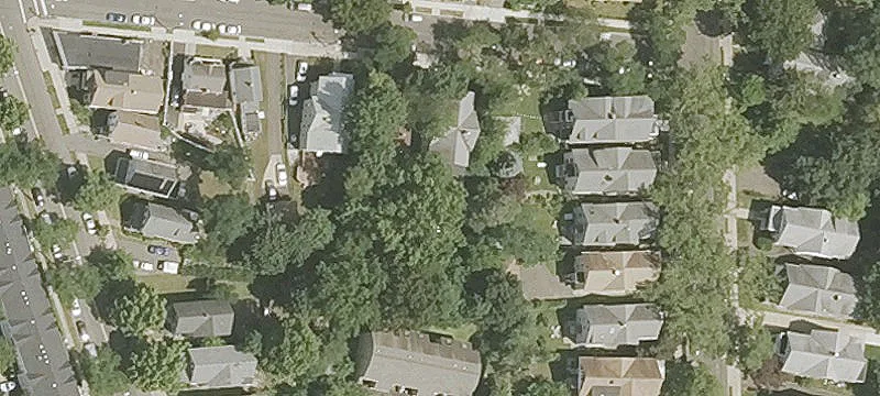 First-Floor Apartment with Porch
