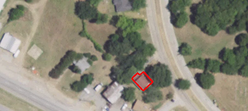 Retail-Adjacent Commercial Land Tract