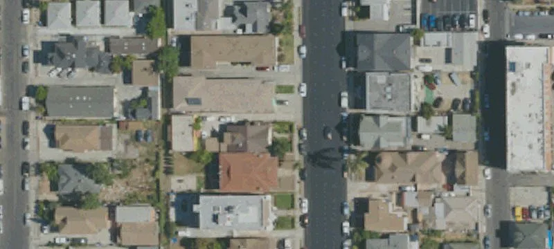 Remodeled Quadplex with 8 Parking Spaces