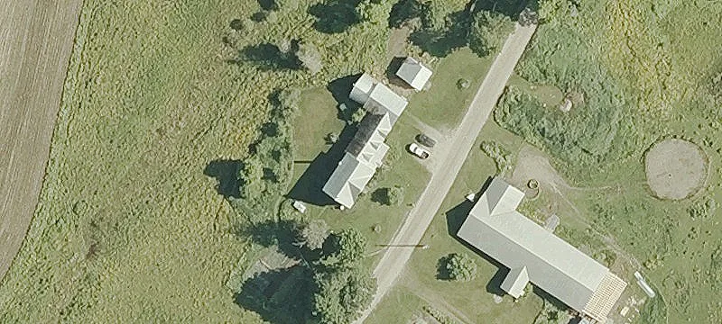 Horse & Equestrian Farm with Barns