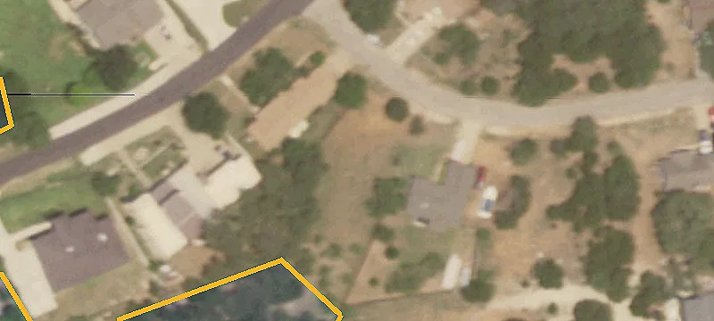 Lake-Adjacent Residential Land