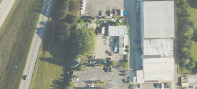 Industrial Flex Building with Overhead Door