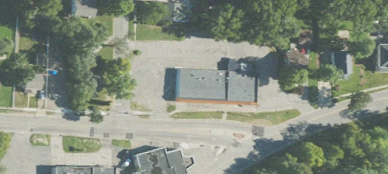 Multi-Unit Retail Building