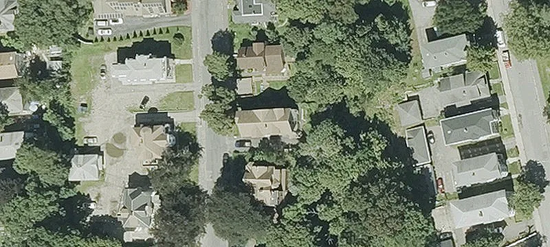 Updated 3BR Second-Floor Apartment