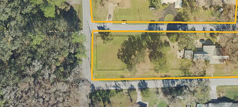 Residential Buildable Lot in Lake Forest