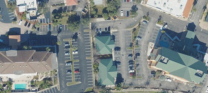 Unanchored Strip Center