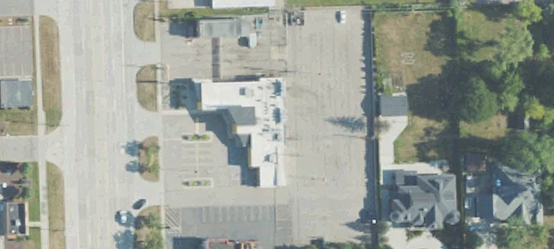 Turnkey Modern Restaurant with Parking