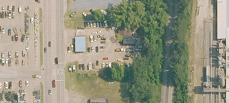 Warehouse with Fenced Yard