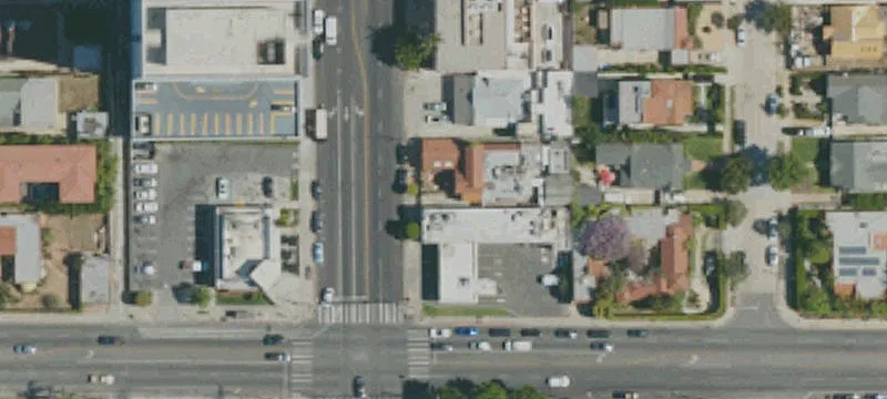Single-Tenant Restaurant Building with Patio