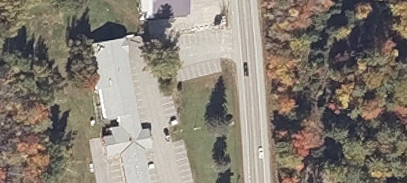 Motel with Indoor Pool and Dining