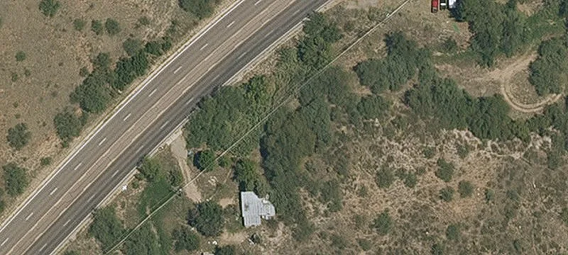 High-Visibility Roadside Land Site