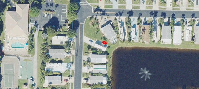 Lakefront RV Resort Corner Site