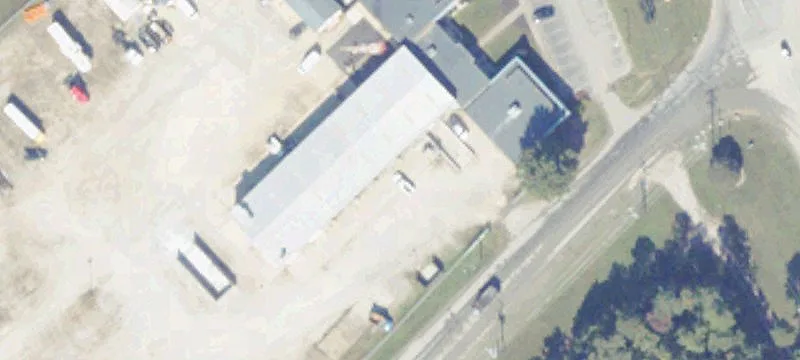 Flex Building with Fenced Yard