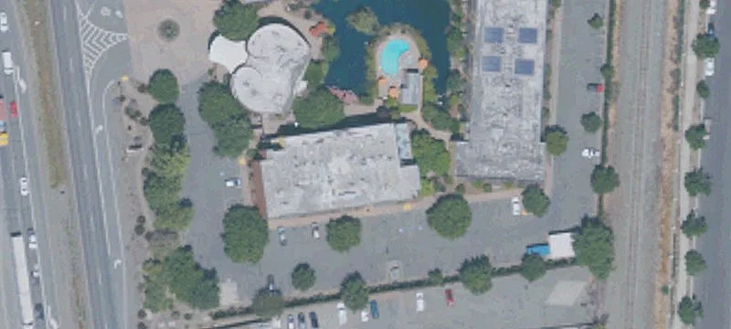 Full-Service Hotel with Meeting Space