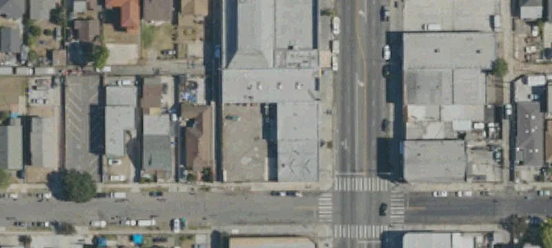 Retail-Front Warehouse with Apartment