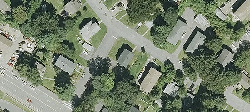 Duplex with Walk-Up Third Floor
