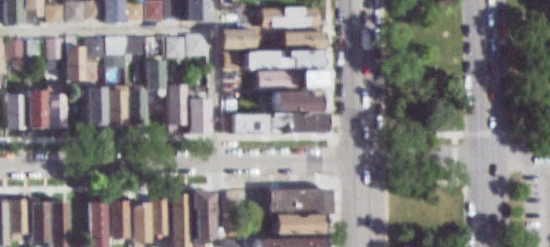 Mixed-Use Residential and Restaurant Building