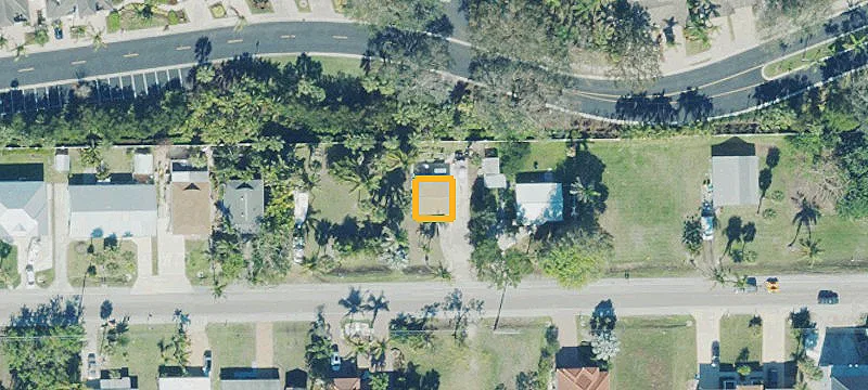 Triple-Lot Waterfront Redevelopment Land