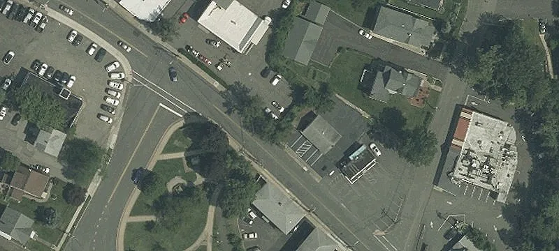 Triple-Net Auto Tire Retail Building