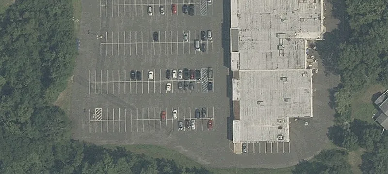 Street-Level Retail/Showroom Space