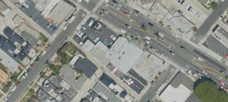 Single-Tenant Retail Storefront