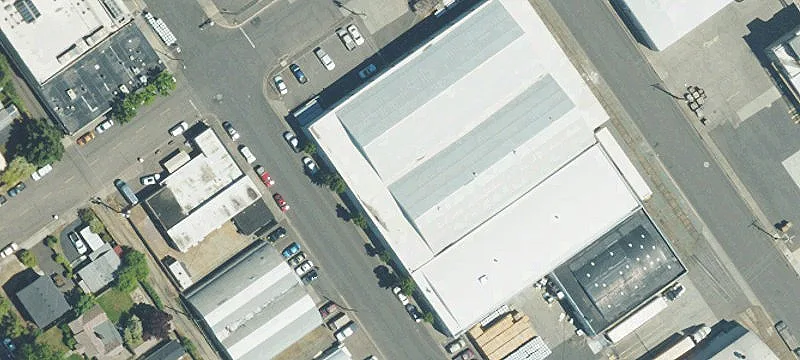 Tilt-Up Warehouse with Clear-Span Bays