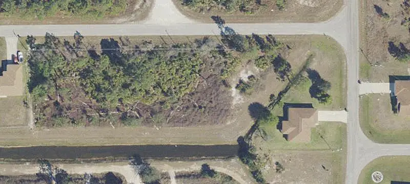 Vacant Single-Family Home Lot