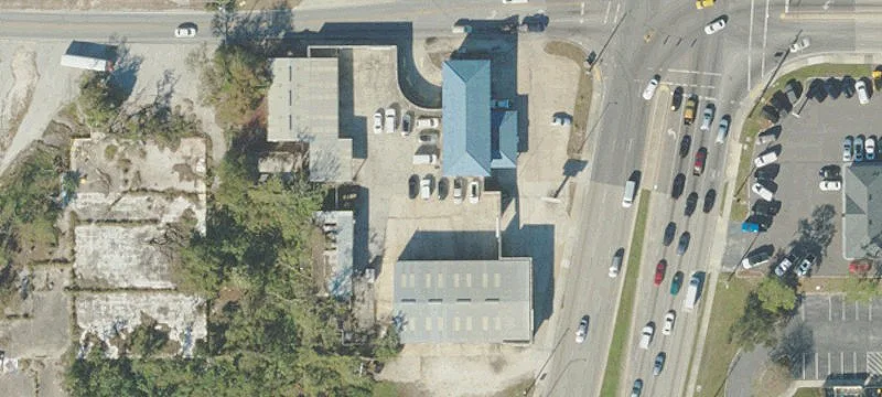 Automotive Repair Facility with Bays