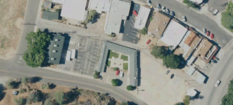 Riverfront Land with Private Frontage