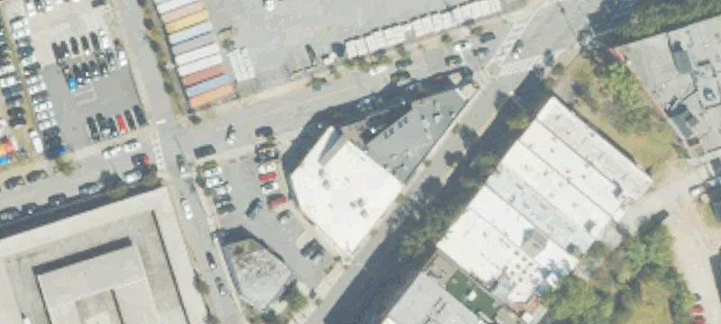 2nd-Generation Restaurant with Rooftop Patio
