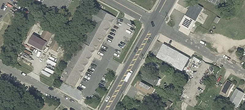 Multi-Tenant Retail Building