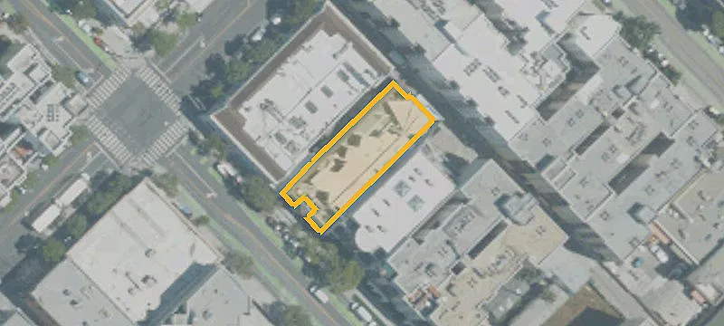 Live/Work Mixed-Use Building with Garage