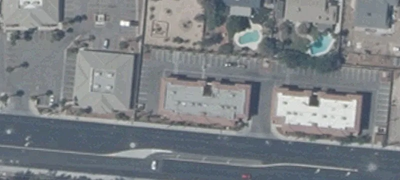 Office Building with Versatile Layout