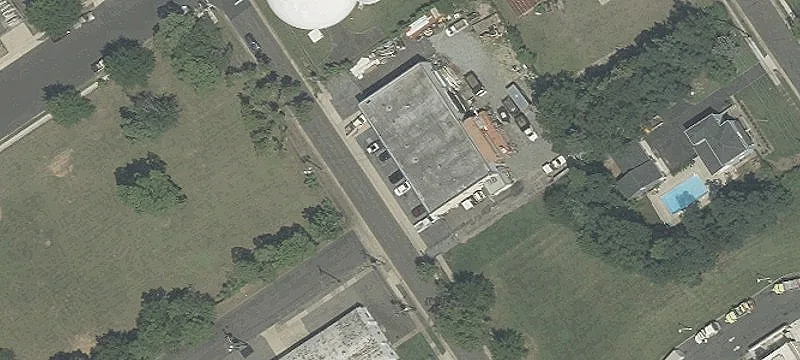 Flex Space with Fenced Yard