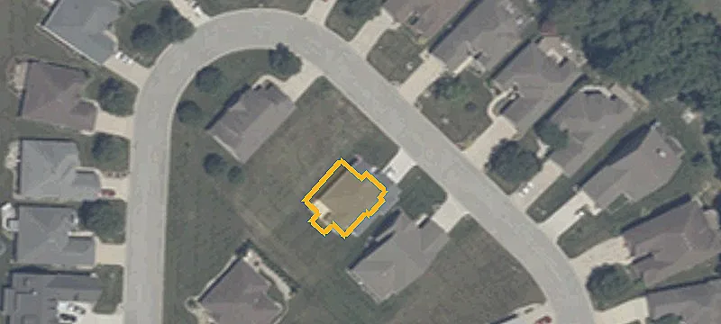 Residential Lot in Golf Community